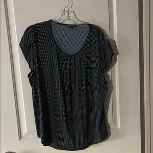 Adrianna Papell White and Blue Flutter Sleeve Blouse